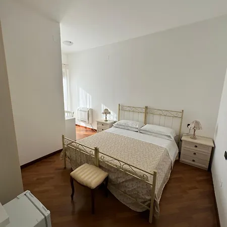 Couette-café Emilia 4*