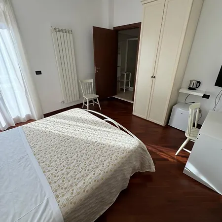 Emilia フォッサチェージア