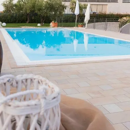 Bed and Breakfast Emilia 4*