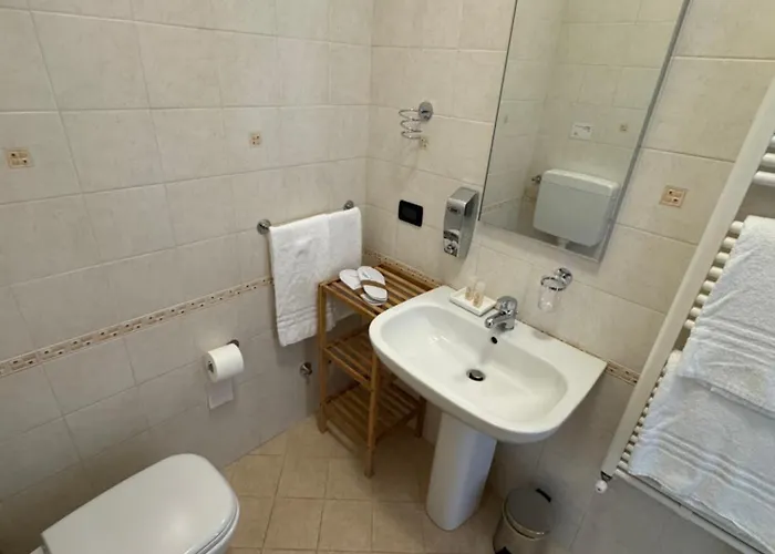 Emilia Bed and Breakfast 4*