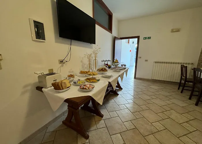 Emilia Bed and Breakfast 4*